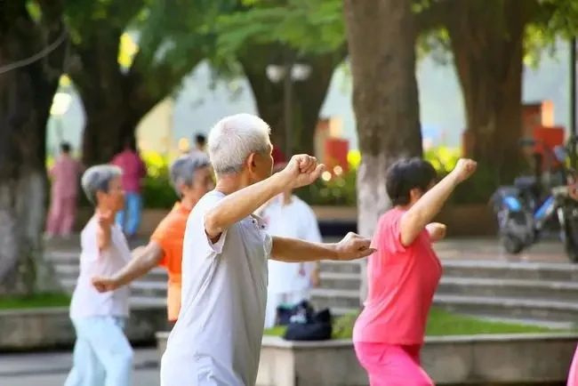 中老年养生课堂免费报名指南：轻松掌握健康秘诀，告别慢性病困扰